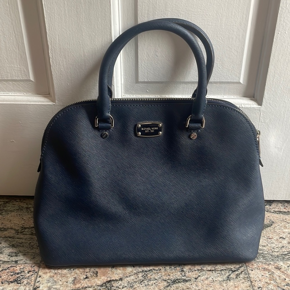 michael kors hand bag